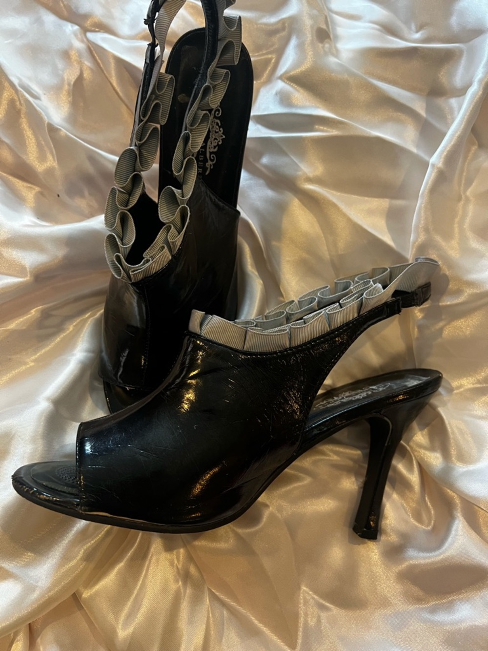 Charles Albert Black Peep-Toe Slingback Heels with Gray Ribbon Trim